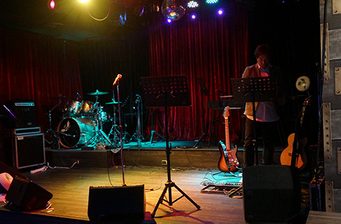 news-band-1.jpg